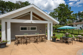 Village Gate Apartments in Fayetteville, NC - Building Photo - Building Photo