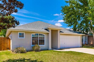 636 Morning Mist Way in Orange Park, FL - Building Photo - Building Photo