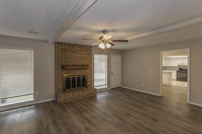 200 3 Oaks Dr in Midwest City, OK - Building Photo - Building Photo