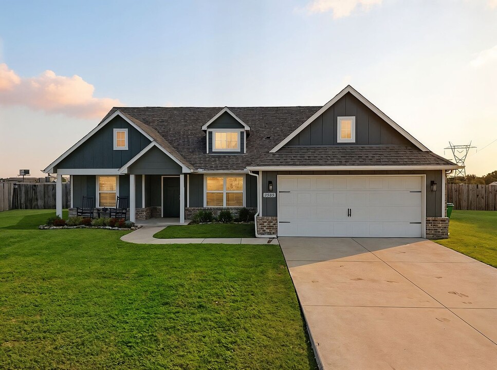 3505 E 154th St S in Bixby, OK - Building Photo