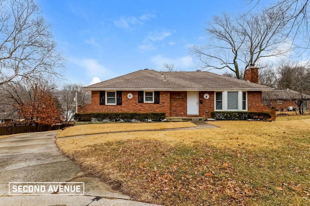 8923 E 56 Terrace in Raytown, MO - Building Photo