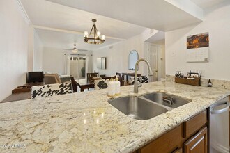 3039 N 38th St in Phoenix, AZ - Building Photo - Building Photo