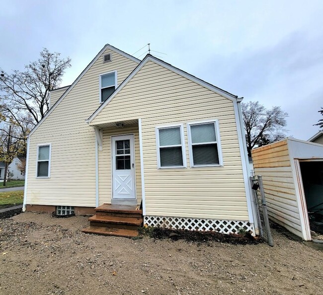 2711 Archwood Pl in Cuyahoga Falls, OH - Building Photo - Building Photo