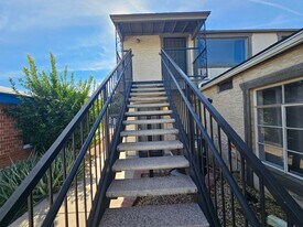 1517 W Thomas Rd in Phoenix, AZ - Building Photo