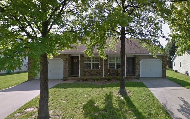 property at 1217 Woodbridge St