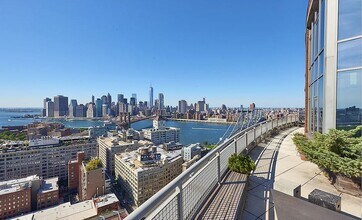 100 Jay St in Brooklyn, NY - Building Photo - Building Photo