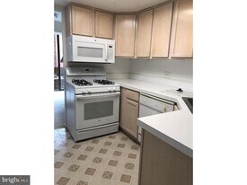 1326 Spruce St in Philadelphia, PA - Building Photo