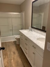 1244 Carlson Lake Ln in Eagan, MN - Building Photo - Building Photo