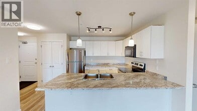 10101-10101 101 Ave in Grande Prairie, AB - Building Photo - Building Photo