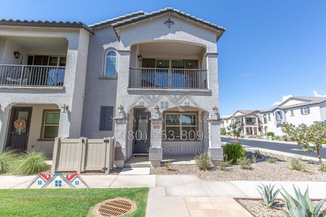 property at 4029 E Amoroso Dr