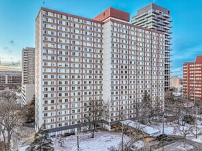 Garneau Towers Apartments in Edmonton, AB - Building Photo - Building Photo