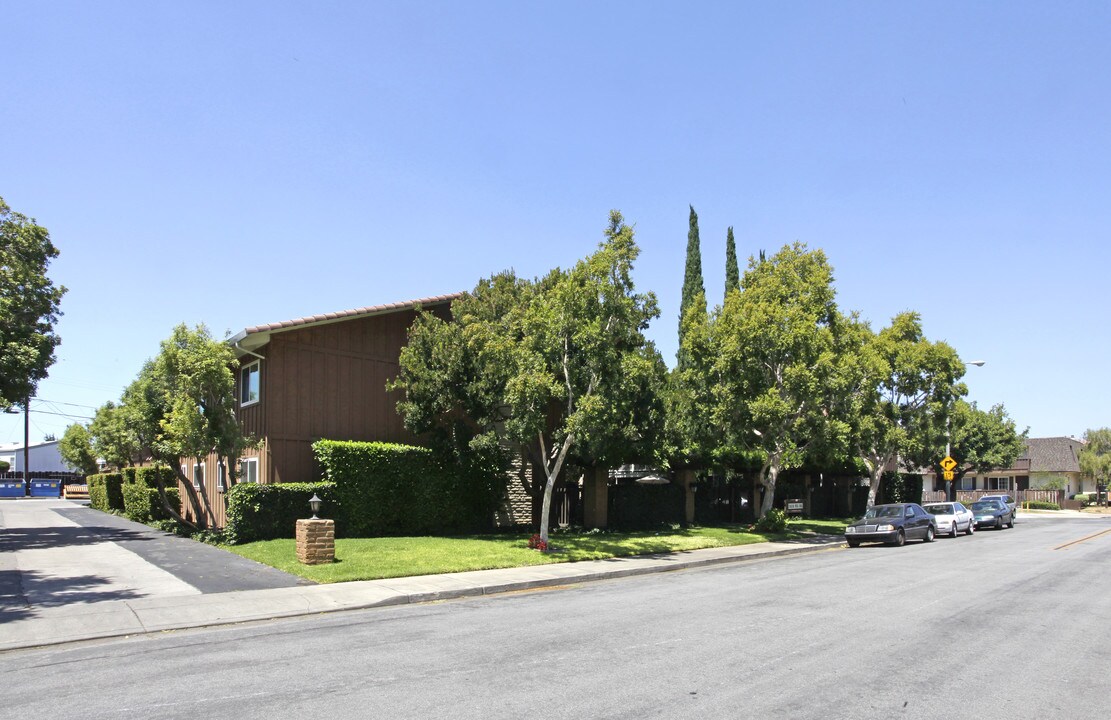 Casa Del Sol Apartments in Sunnyvale, CA - Building Photo