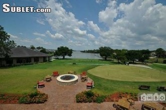 1406 W April Villa, Unit B in Montgomery, TX - Building Photo - Building Photo