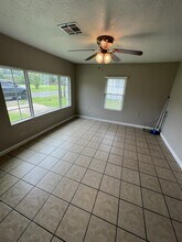 570 Dewey Rd in Moss Bluff, LA - Building Photo - Building Photo