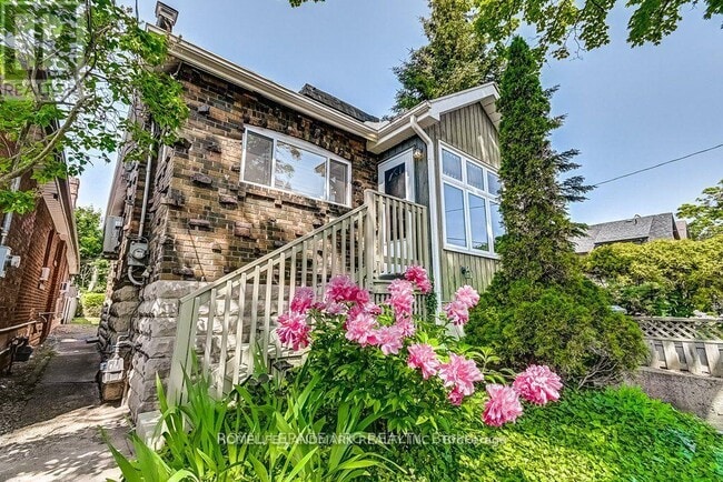 property at 30 Fourth St