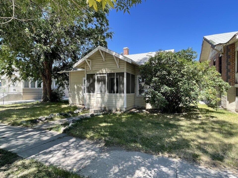 1117 Robertson Ave in Worland, WY - Building Photo