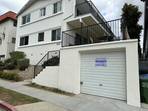 1328 Barry Ave in Los Angeles, CA - Building Photo - Building Photo