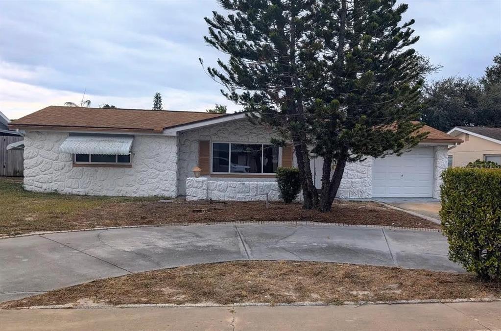 7608 Camelot Rd in Port Richey, FL - Building Photo