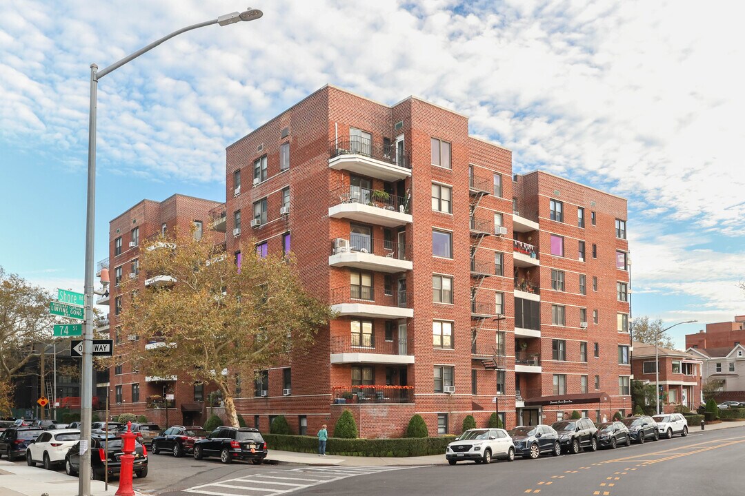 7401 Shore Rd in Brooklyn, NY - Building Photo