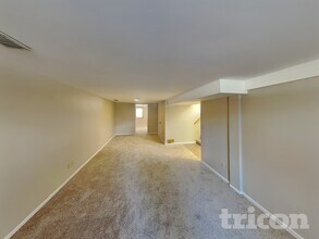 2605 Eastman Dr in St. Paul, MN - Building Photo - Building Photo