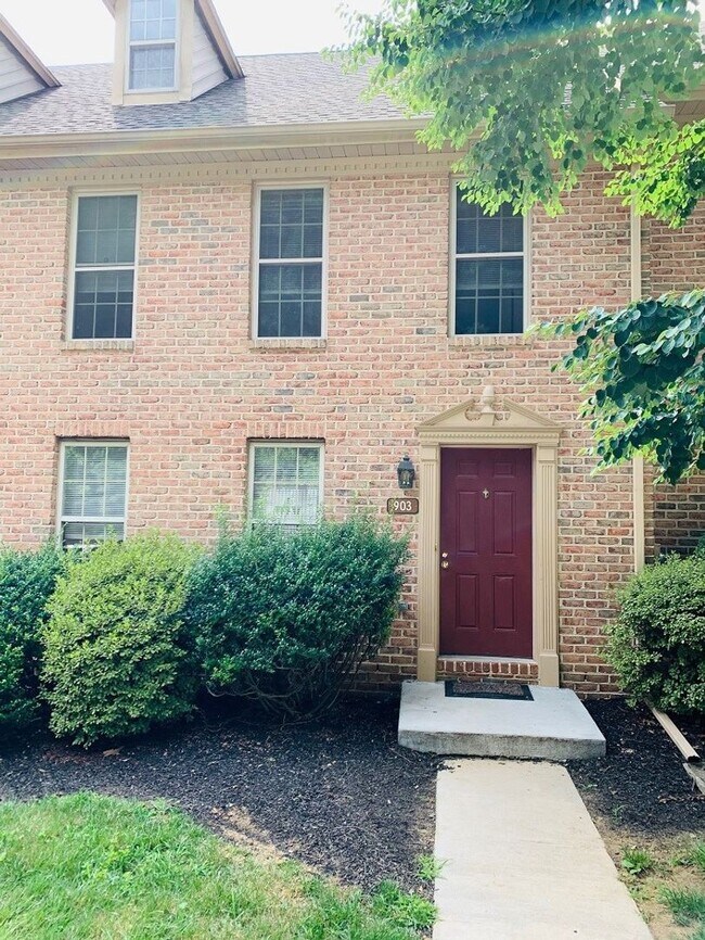 property at 903 Skyview Dr