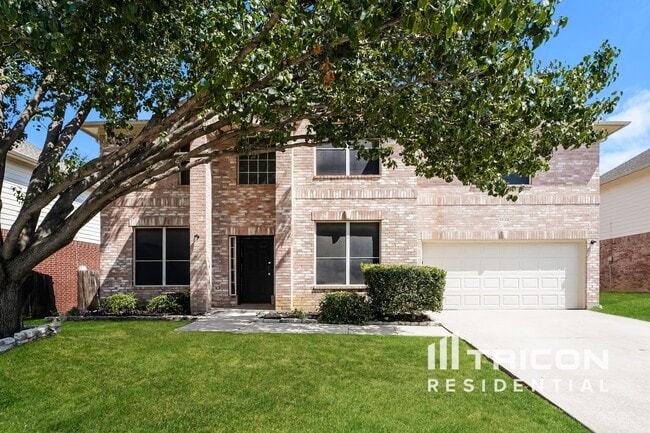 property at 5533 Lawnsberry Dr