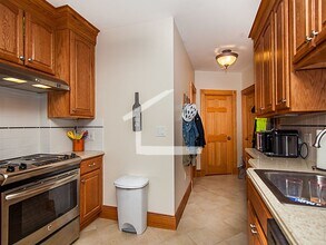 137 Charles St in Boston, MA - Building Photo - Building Photo