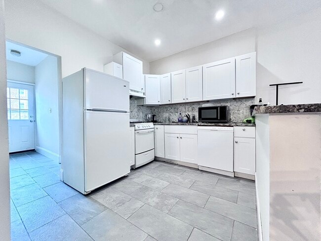 property at 61 Thatcher St