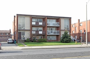 735-737 Lawrence Ave in Toronto, ON - Building Photo