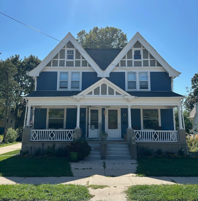 property at N54W6025-27 Portland Rd