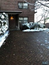 3091 Edwin Ave-Unit -2D in Fort Lee, NJ - Building Photo - Building Photo