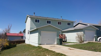 Clearview Ct Duplexes in Gillette, WY - Building Photo - Building Photo