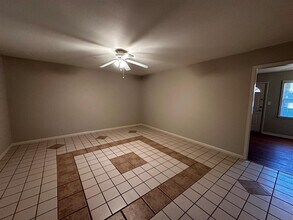 2104 Wordsworth Dr in Austin, TX - Building Photo - Building Photo