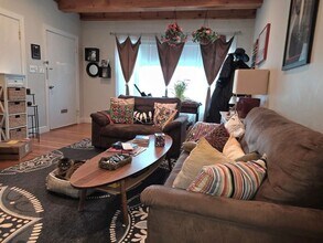 70 Beaconwood Rd in Newton, MA - Building Photo - Building Photo