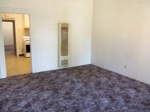 445 W 23rd St in Merced, CA - Building Photo - Building Photo