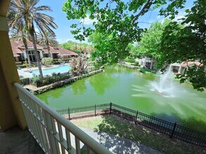 2422 White Magnolia Way, Unit 2422 White Magnolia Way in Sanford, FL - Building Photo - Building Photo