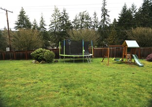 3059 Bellevue Way NE, Unit BELLEVUE 5 Bdrm home. LOC in Bellevue, WA - Building Photo - Building Photo