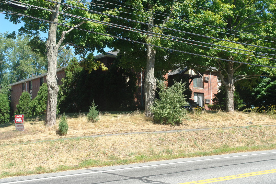 54 E Main St in Merrimac, MA - Foto de edificio