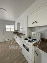 11218-11124 124 St in Edmonton, AB - Building Photo