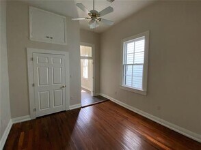 4040 Banks St in New Orleans, LA - Building Photo - Building Photo