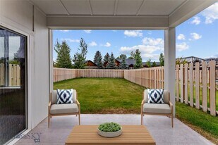 325 Meriwether Ave in Bozeman, MT - Building Photo