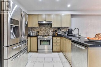 7 Almejo Ave in Richmond Hill, ON - Building Photo - Building Photo