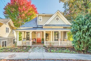 24 Jefferson Dr in Asheville, NC - Building Photo