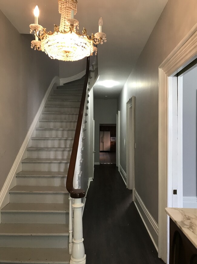 127 Ontario Sta in St Catharines, ON - Building Photo - Building Photo