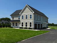 Farmview Estates in North Haven, CT - Foto de edificio - Building Photo