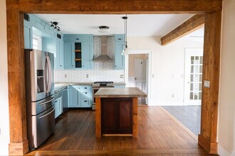 208 9th St NW in Charlottesville, VA - Building Photo - Building Photo