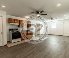 140 County Rd 1604 in Clifton, TX - Building Photo - Building Photo