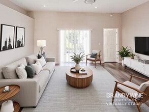 815 Via Del Sol Dr in Davenport, FL - Building Photo - Building Photo