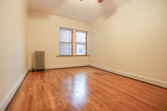 7667 N Sheridan Rd in Chicago, IL - Building Photo - Building Photo