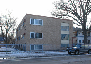 2105 Glenwood Ave N in Minneapolis, MN - Foto de edificio - Building Photo